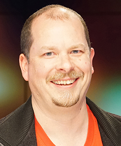Warwick Holt